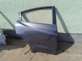bontott HONDA HR-V Jobb hátsó Ajtó (Részeivel)