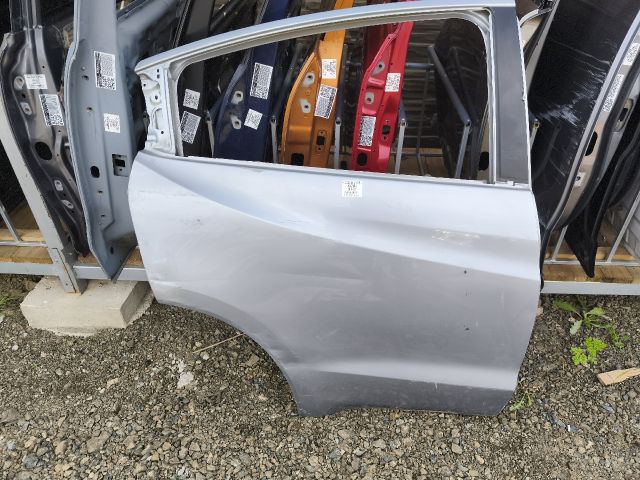 bontott HONDA HR-V Jobb hátsó Ajtó (Üres lemez)
