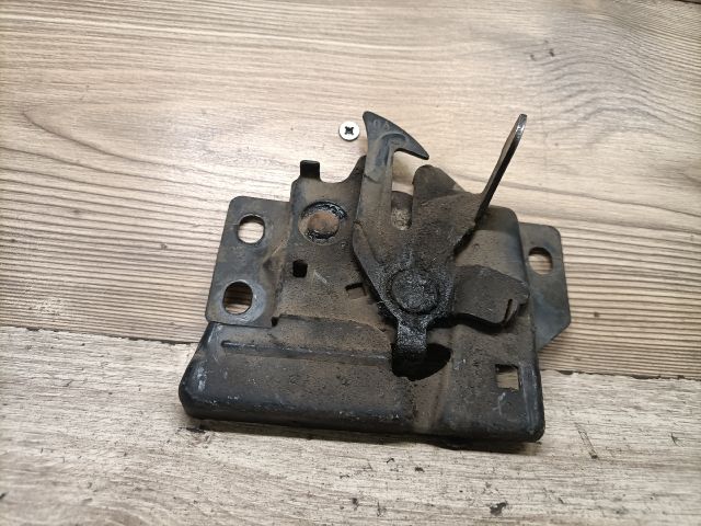 bontott HONDA HR-V Motorháztető Zárszerkezet