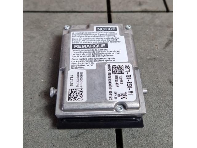 bontott HONDA HR-V Szélvédő Multifunkciós Kamera Vezérlő Panel