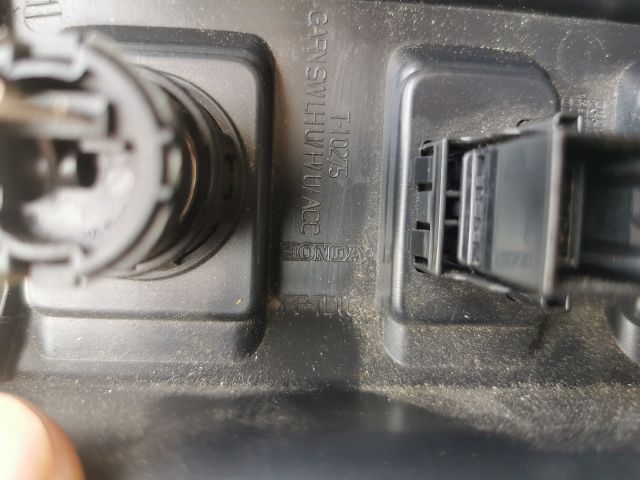 bontott HONDA HR-V USB Aljzat