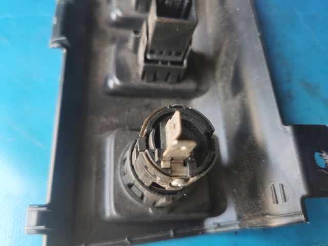 bontott HONDA HR-V USB Aljzat