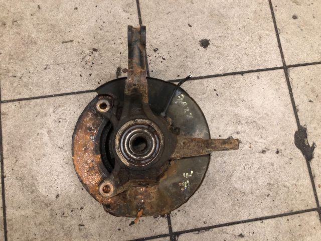 bontott HONDA JAZZ Jobb első Csonkállvány Kerékaggyal