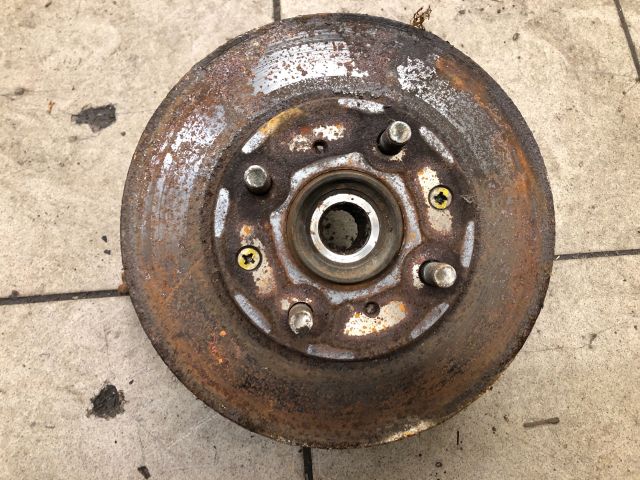 bontott HONDA JAZZ Jobb első Csonkállvány Kerékaggyal