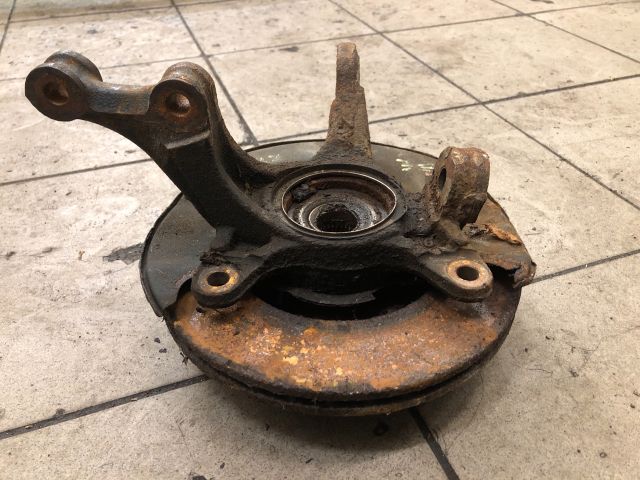 bontott HONDA JAZZ Jobb első Csonkállvány Kerékaggyal