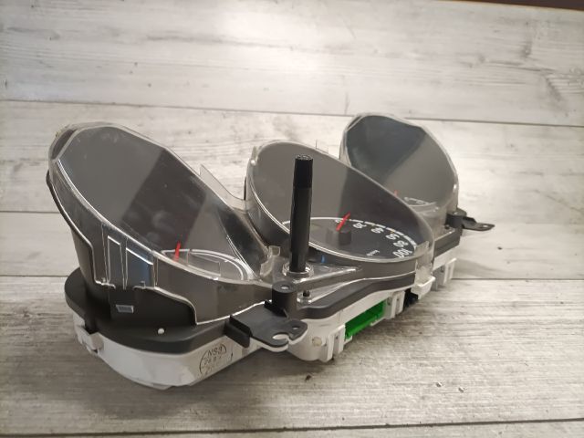 bontott HONDA JAZZ Kilométeróra