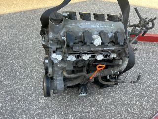 bontott HONDA JAZZ Motor (Fűzött blokk hengerfejjel)