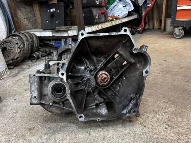 bontott HONDA JAZZ Váltó (Mechanikus)