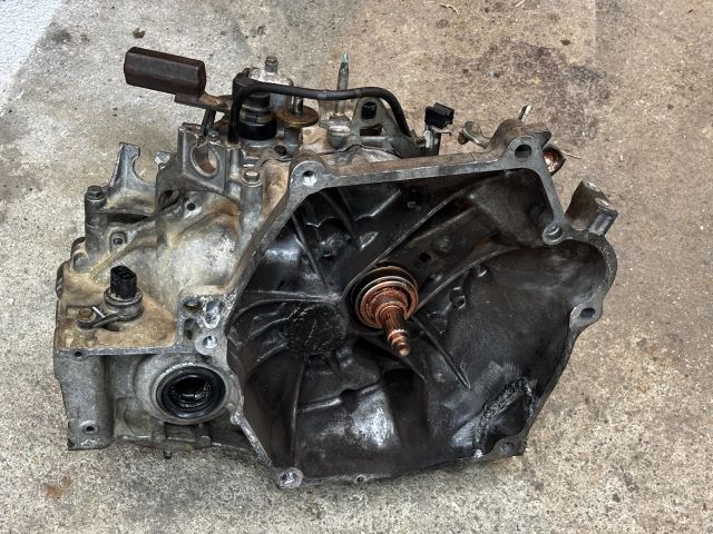 bontott HONDA JAZZ Váltó (Mechanikus)