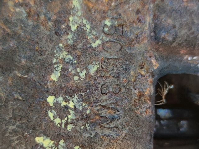 bontott HONDA JAZZ Bal első Féknyereg Munkahengerrel