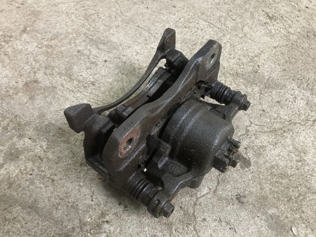 bontott HONDA JAZZ Bal első Féknyereg Munkahengerrel