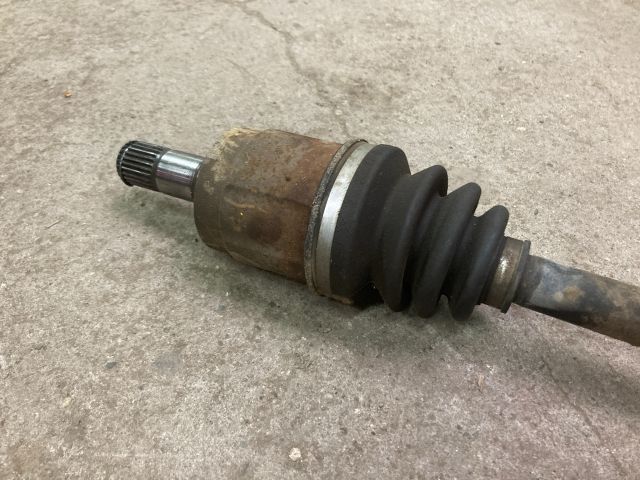 bontott HONDA JAZZ Bal Féltengely