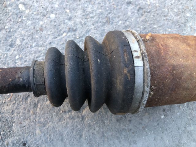 bontott HONDA JAZZ Bal Féltengely