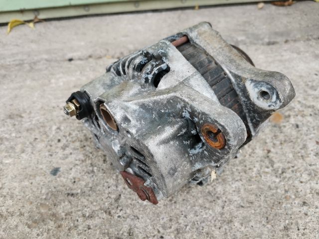 bontott HONDA JAZZ Generátor