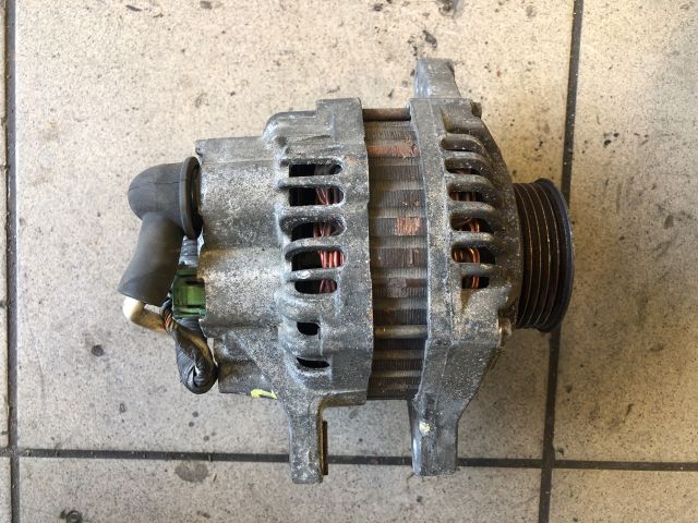 bontott HONDA JAZZ Generátor