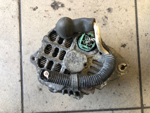 bontott HONDA JAZZ Generátor