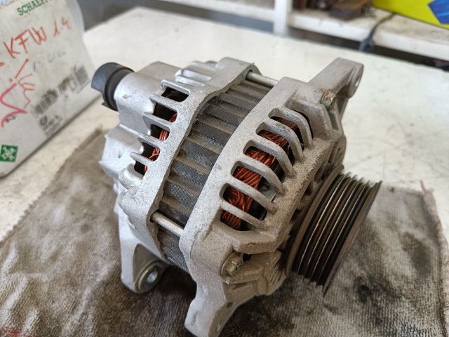 bontott HONDA JAZZ Generátor