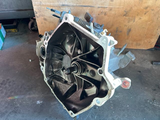 bontott HONDA JAZZ Váltó (Mechanikus)