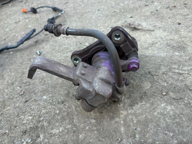 bontott HONDA JAZZ Jobb hátsó Féknyereg Munkahengerrel