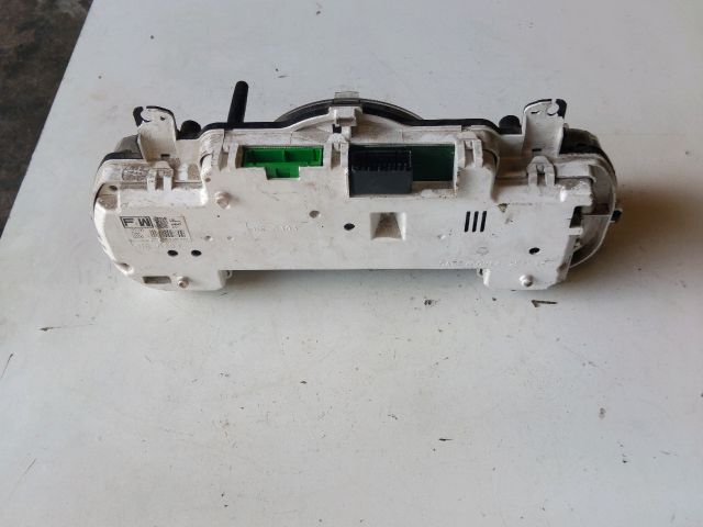 bontott HONDA JAZZ Kilométeróra