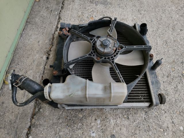 bontott HONDA JAZZ Vízhűtő Radiátor (Klímás)