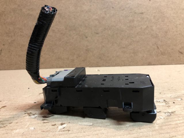 bontott HONDA JAZZ Bal első Ablakemelő Kapcsoló