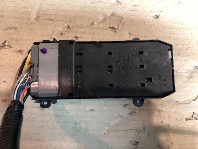 bontott HONDA JAZZ Bal első Ablakemelő Kapcsoló