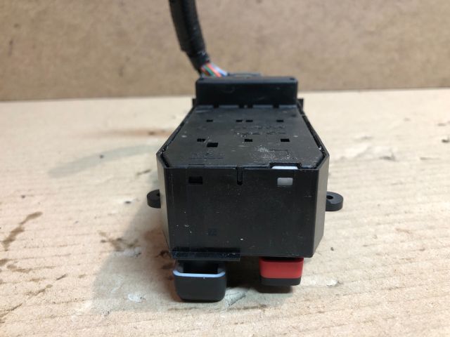 bontott HONDA JAZZ Bal első Ablakemelő Kapcsoló