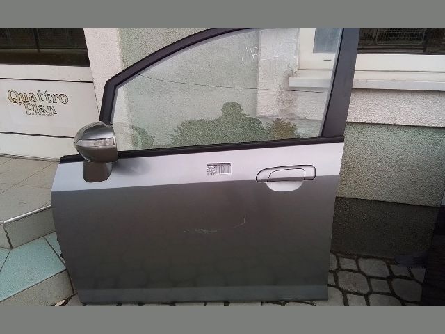 bontott HONDA JAZZ Bal első Ajtó (Részeivel)