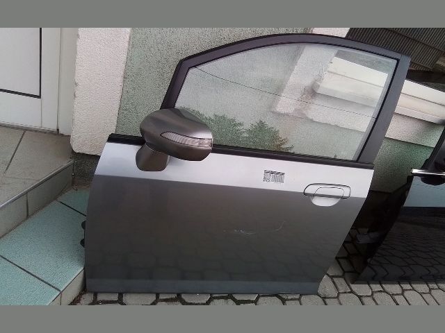 bontott HONDA JAZZ Bal első Ajtó (Részeivel)