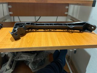 bontott HONDA JAZZ Bal első Lökhárító Tartó (Műanyag)