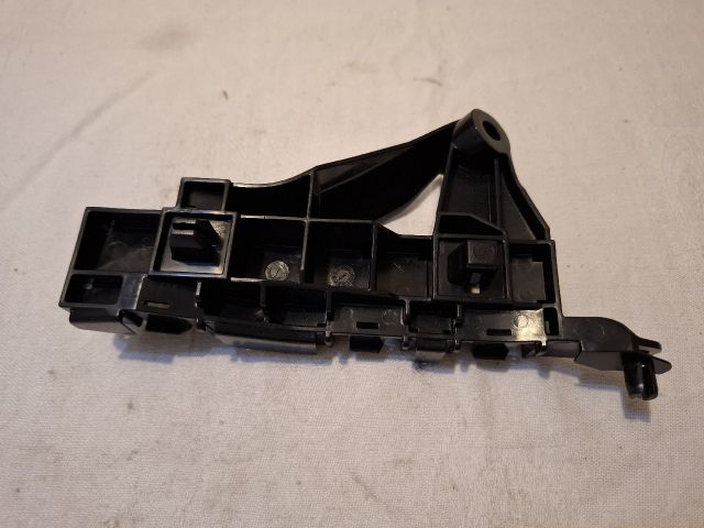 bontott HONDA JAZZ Bal első Lökhárító Tartó (Műanyag)