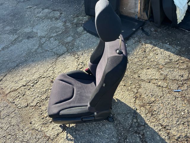 bontott HONDA JAZZ Bal első Ülés