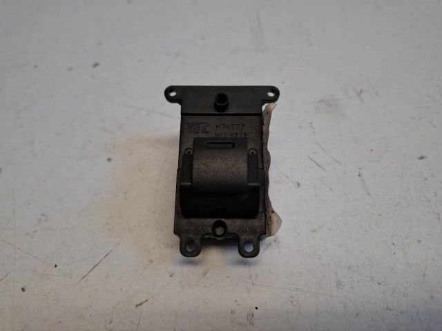 bontott HONDA JAZZ Bal hátsó Ablakemelő Kapcsoló