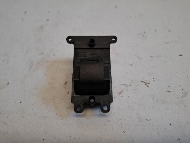 bontott HONDA JAZZ Bal hátsó Ablakemelő Kapcsoló