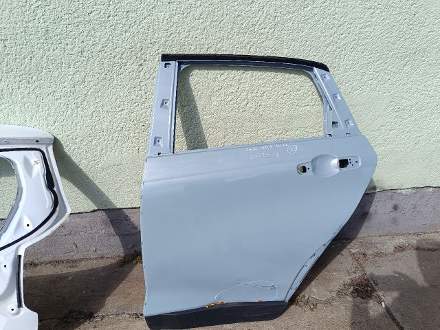 bontott HONDA JAZZ Bal hátsó Ajtó (Részeivel)