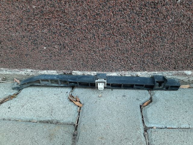 bontott HONDA JAZZ Bal hátsó Lökhárító Tartó (Műanyag)