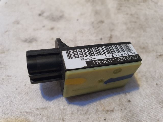 bontott HONDA JAZZ Bal hátsó Oldal Ütközés Érzékelő