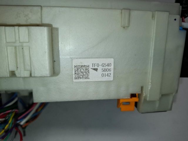 bontott HONDA JAZZ Biztosítéktábla Utastér