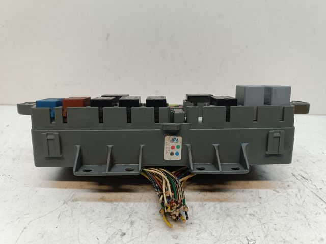 bontott HONDA JAZZ Biztosítéktábla Utastér