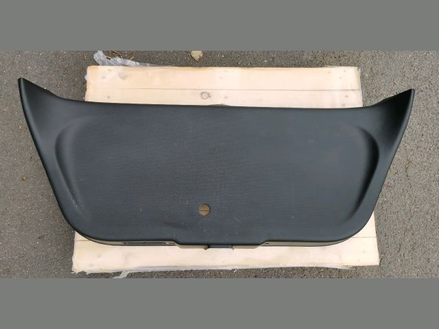 bontott HONDA JAZZ Csomagtérajtó Burkolat (Részeivel)