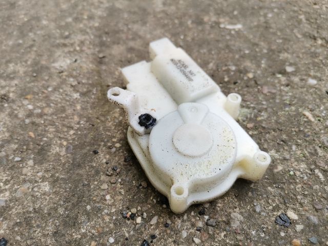 bontott HONDA JAZZ Csomagtérajtó Motor