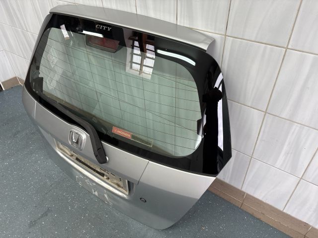 bontott HONDA JAZZ Csomagtérajtó (Részeivel)