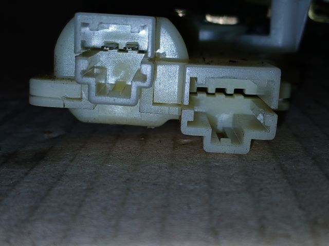 bontott HONDA JAZZ Csomagtérajtó Zárszerkezet