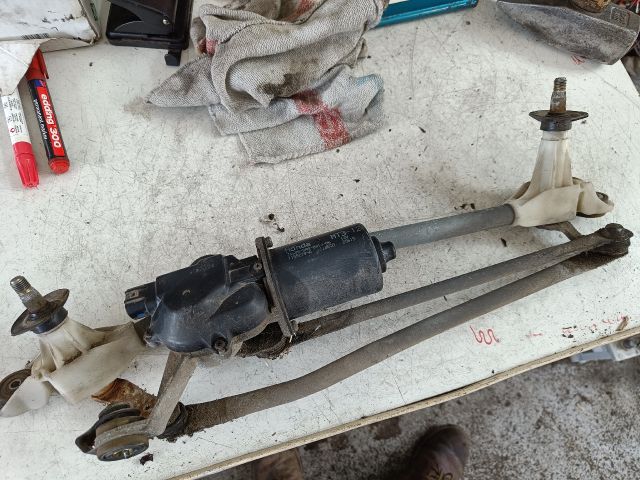 bontott HONDA JAZZ Első Ablaktörlő Szerkezet Motorral