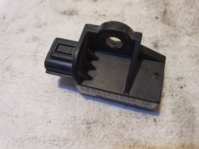 bontott HONDA JAZZ Első Középső Ütközés Érzékelő (Homlokfalon)