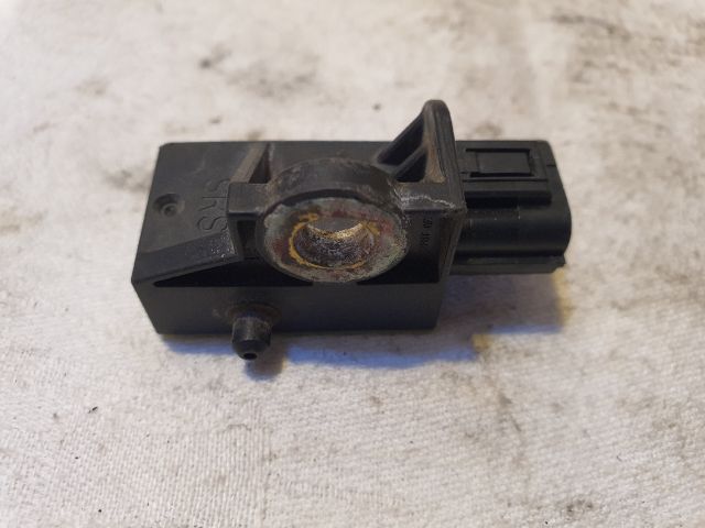 bontott HONDA JAZZ Első Középső Ütközés Érzékelő (Homlokfalon)