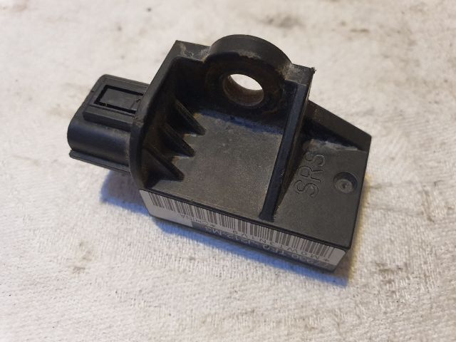 bontott HONDA JAZZ Első Középső Ütközés Érzékelő (Homlokfalon)