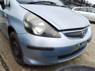 bontott HONDA JAZZ Első Lökhárító (Részeivel)