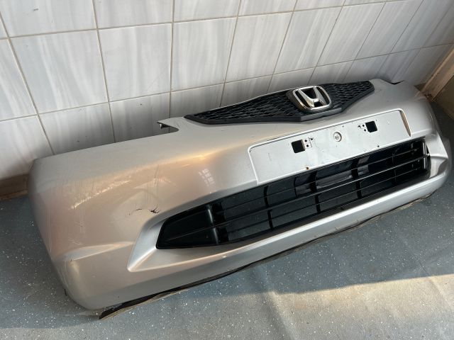 bontott HONDA JAZZ Első Lökhárító (Részeivel)